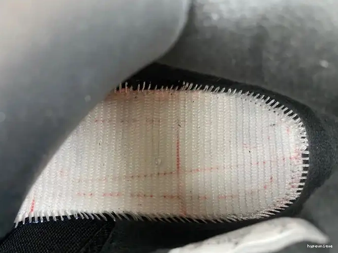 HYPE Jordan 4 SB DR5415-030 Retro 0512